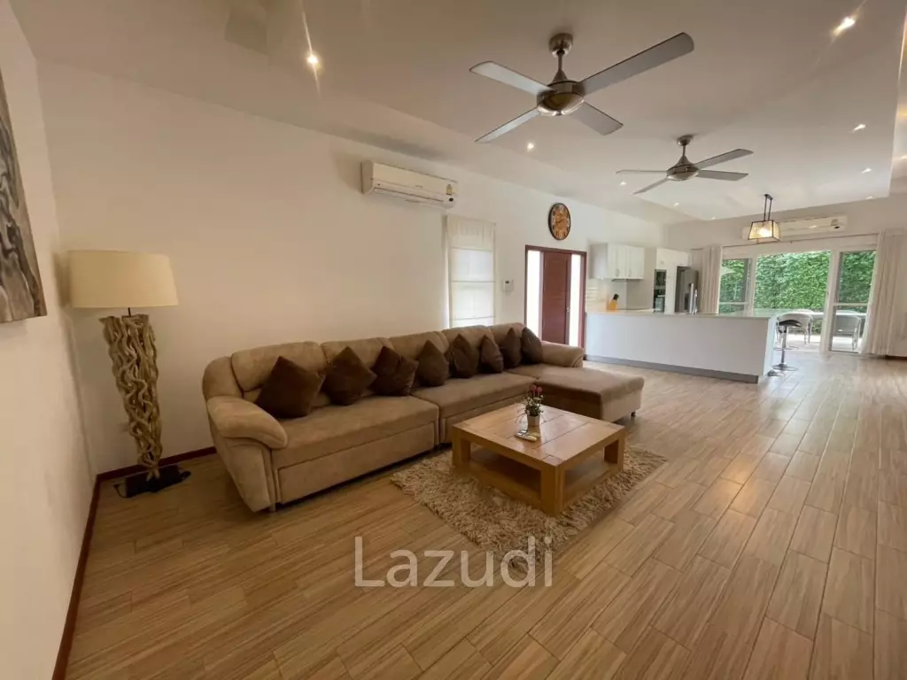 3 Bedroom Villa with Pool in Mali Prestige - For Rent