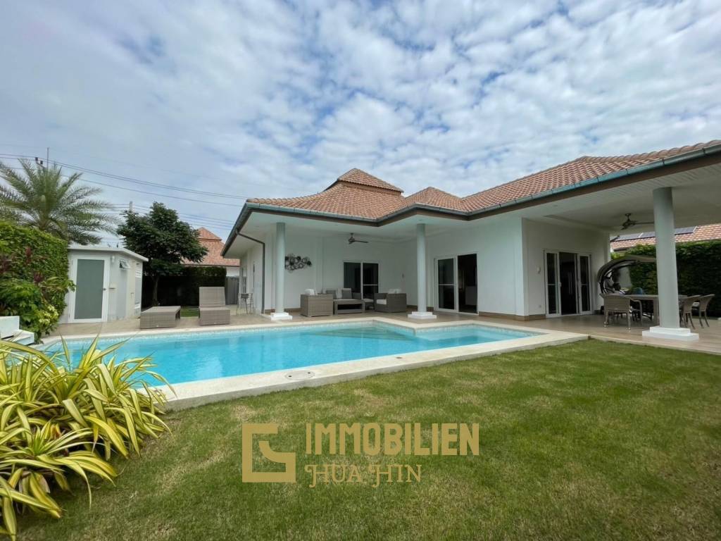 3 Bedroom Villa with Pool in Mali Prestige - For Rent