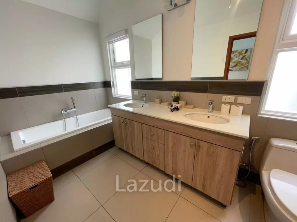 3 Bedroom Villa with Pool in Mali Prestige - For Rent