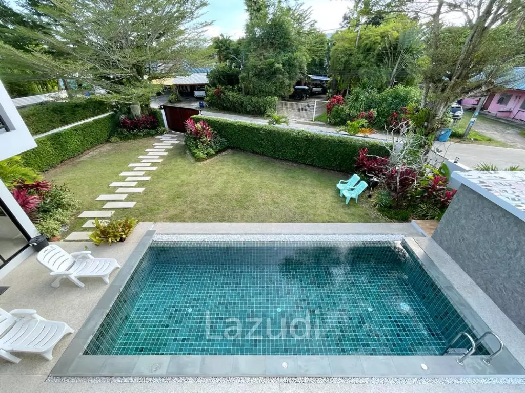 Modern 4 Bedroom Pool Villa In Pasak, Thalang
