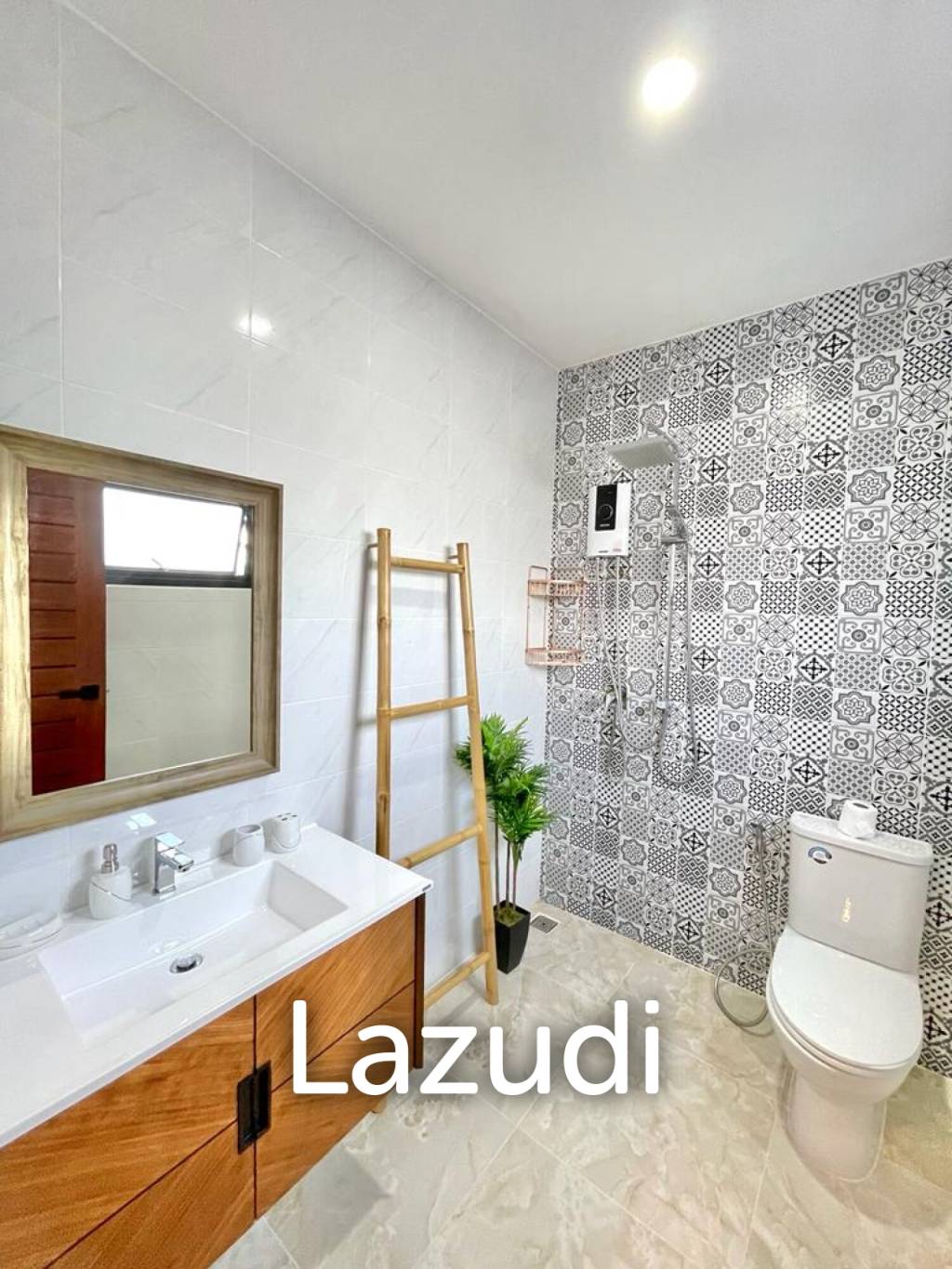 Modern 4 Bedroom Pool Villa In Pasak, Thalang
