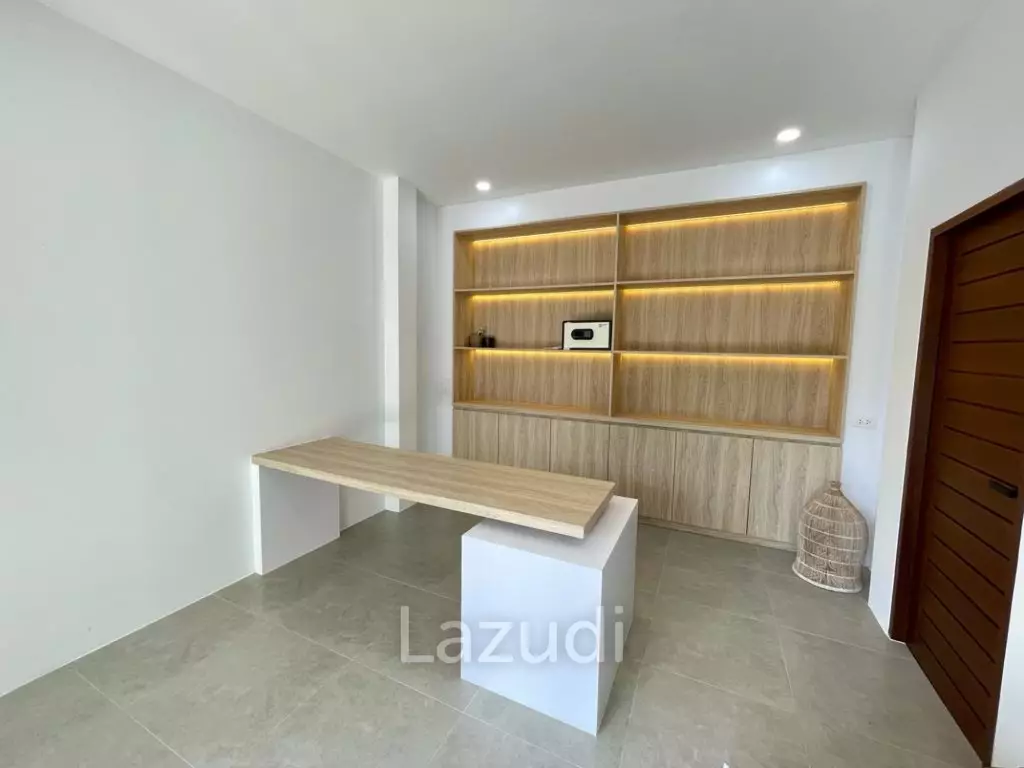 Modern 4 Bedroom Pool Villa In Pasak, Thalang