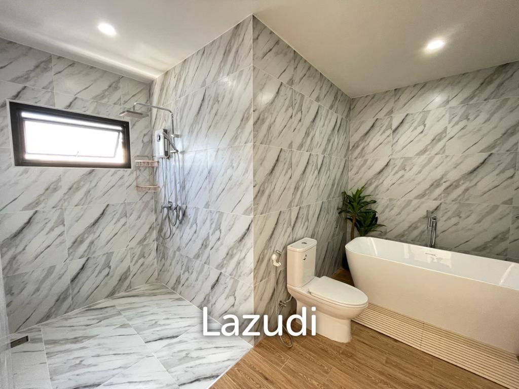 Modern 4 Bedroom Pool Villa In Pasak, Thalang