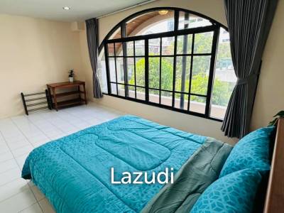 3 Beds 4 Baths 380 SQ.M Moo Baan Chicha Castle