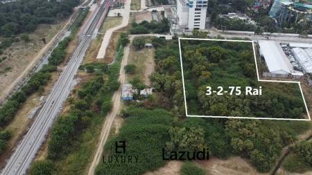 5,900 metro cuadrado Terreno de Venta