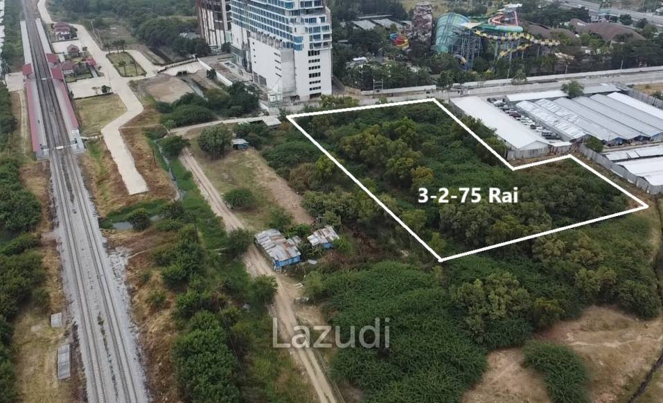 Ultra Luxury Land For Sale : 3-2-75 Rai Close to Vana Nava Water Park Hua Hin