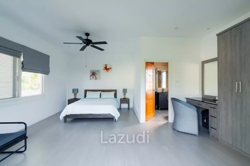 THE VIEWS HUA HIN  : 4 bed pool villa with outstanding Views