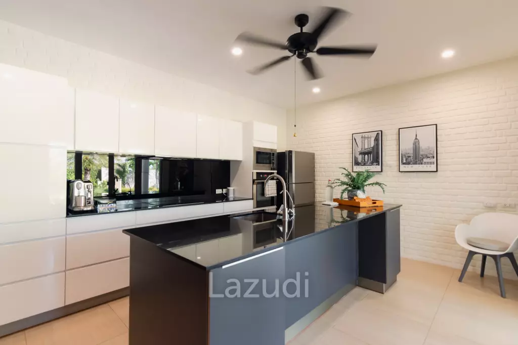 THE VIEWS HUA HIN  : 4 bed pool villa with outstanding Views