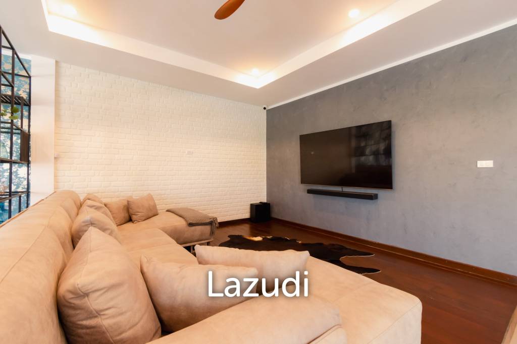 THE VIEWS HUA HIN  : 4 bed pool villa with outstanding Views