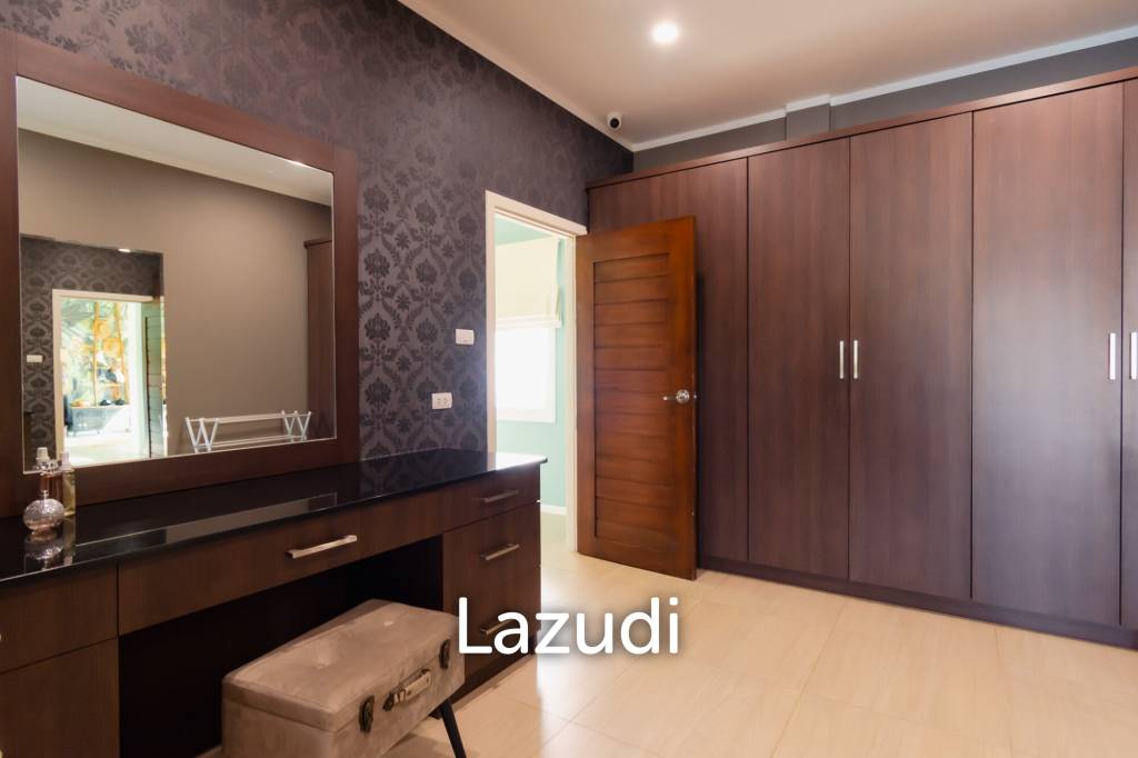 THE VIEWS HUA HIN  : 4 bed pool villa with outstanding Views