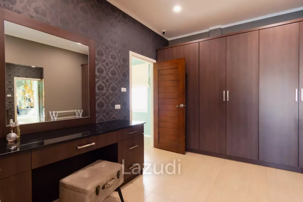 THE VIEWS HUA HIN  : 4 bed pool villa with outstanding Views