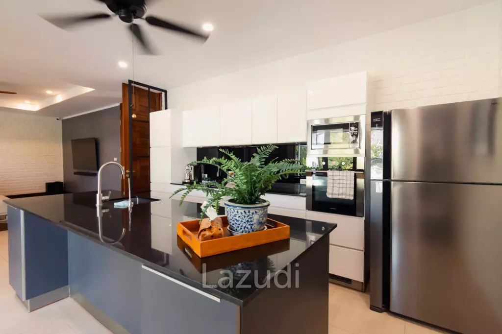 THE VIEWS HUA HIN  : 4 bed pool villa with outstanding Views