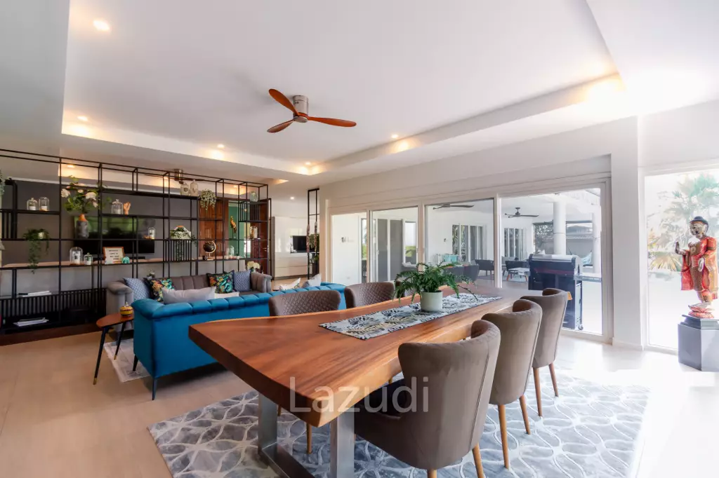 THE VIEWS HUA HIN  : 4 bed pool villa with outstanding Views