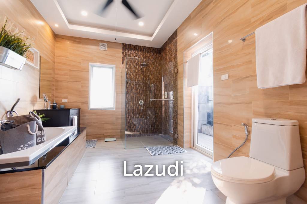 THE VIEWS HUA HIN  : 4 bed pool villa with outstanding Views