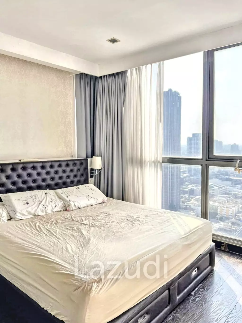 3 Bedroom 3 Bathroom 115 SQ.M Ideo Q Phayathai