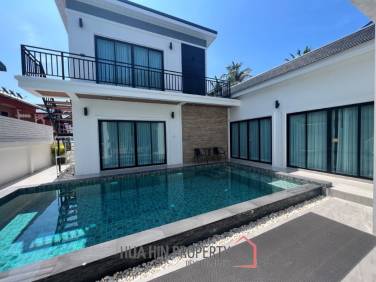 KAO TAO : 3 storey 3 bed pool villa 200 meters from the beach