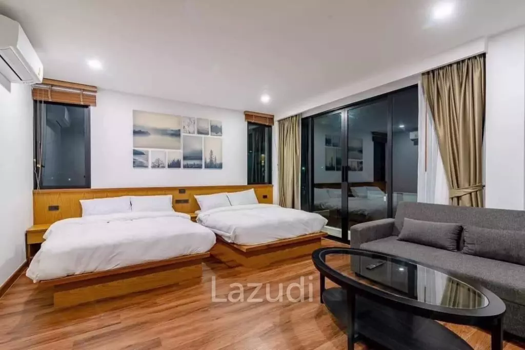 KAO TAO : 3 storey 3 bed pool villa 200 meters from the beach