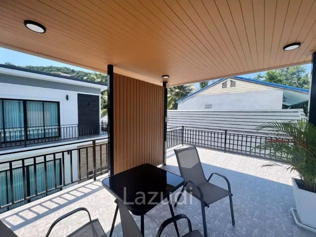 KAO TAO : 3 storey 3 bed pool villa 200 meters from the beach