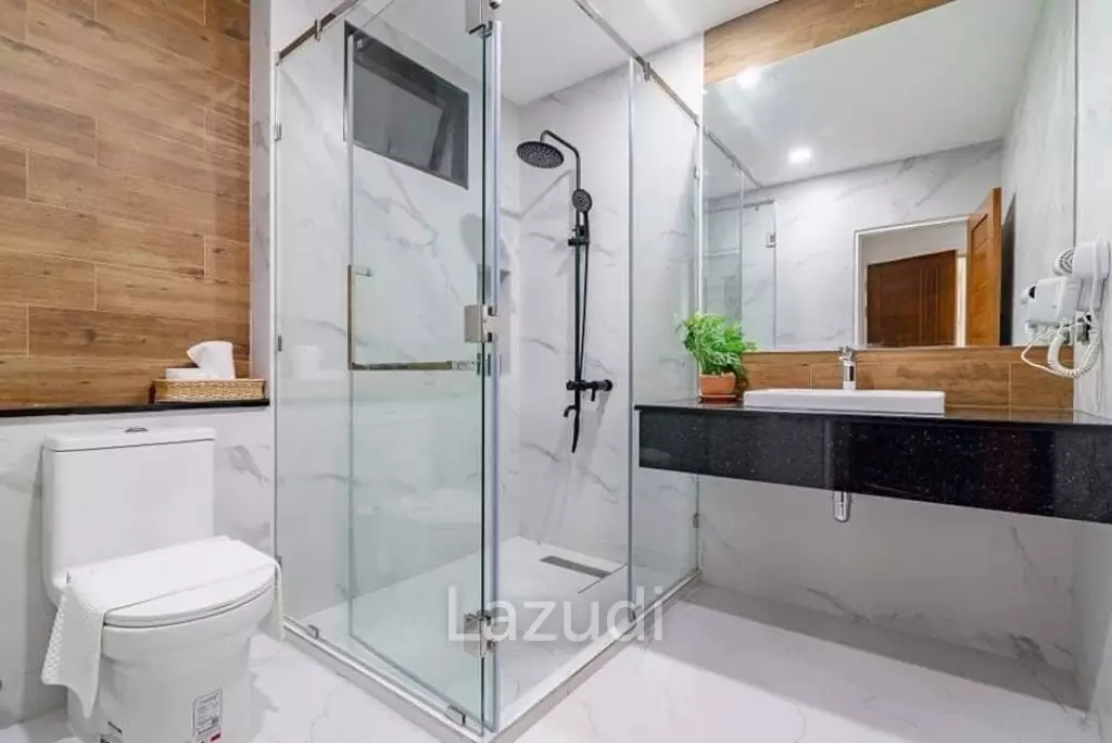 KAO TAO : 3 storey 3 bed pool villa 200 meters from the beach