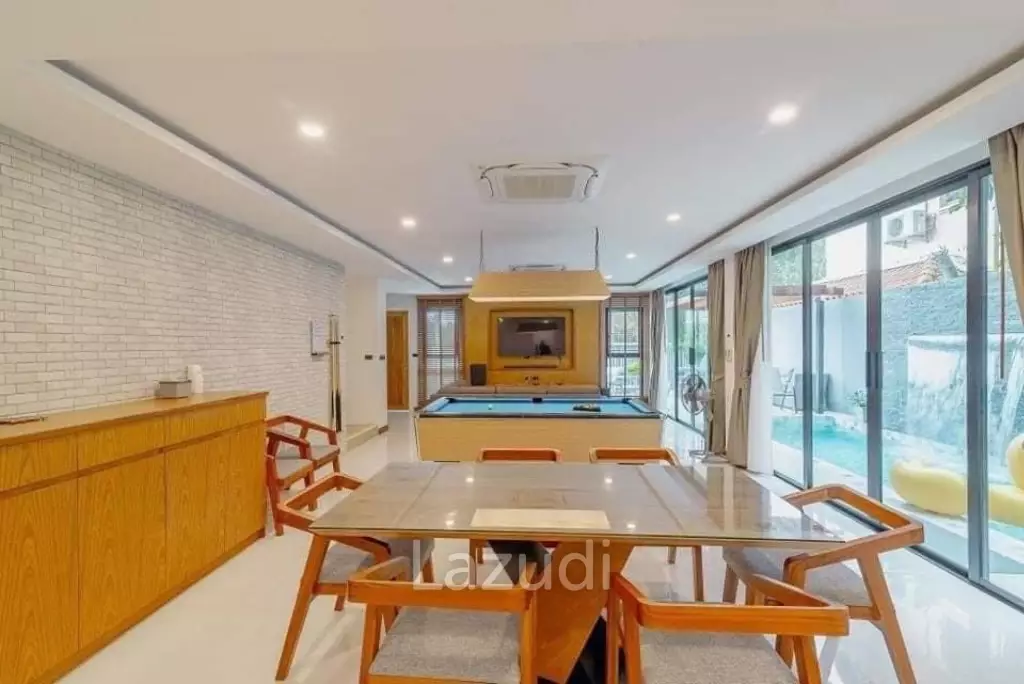 KAO TAO : 3 storey 3 bed pool villa 200 meters from the beach