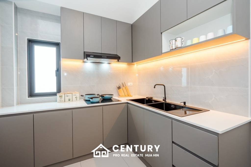 Modern 120 sqm 3-Bed Detached Home in Cha-Am with Courtyard Yard