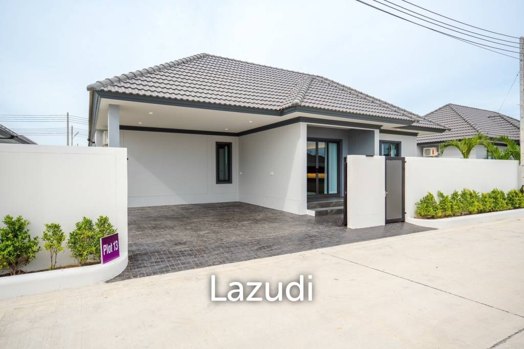 Modern 120 sqm 3-Bed Detached Home in Cha-Am with Courtyard Yard