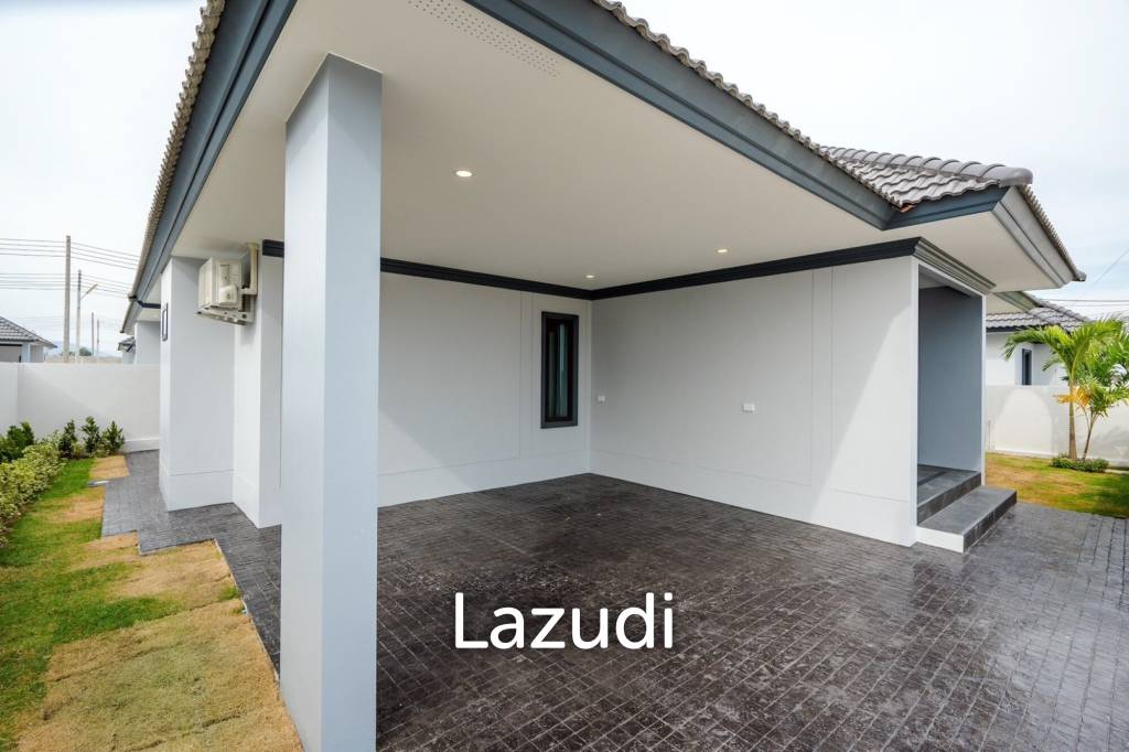 Modern 120 sqm 3-Bed Detached Home in Cha-Am with Courtyard Yard