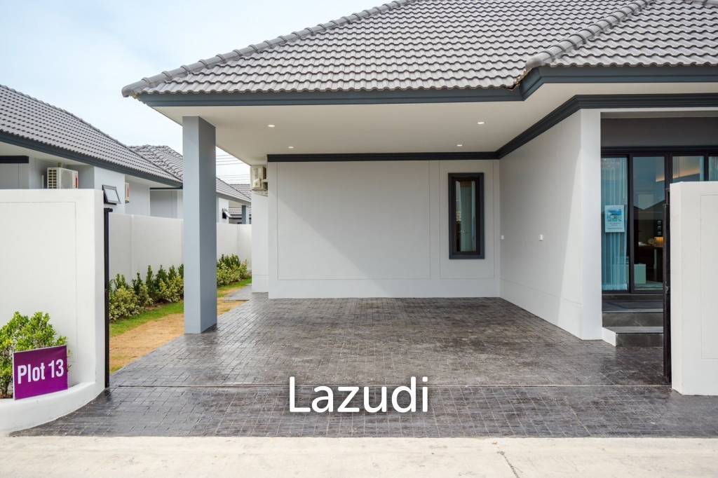 Modern 120 sqm 3-Bed Detached Home in Cha-Am with Courtyard Yard