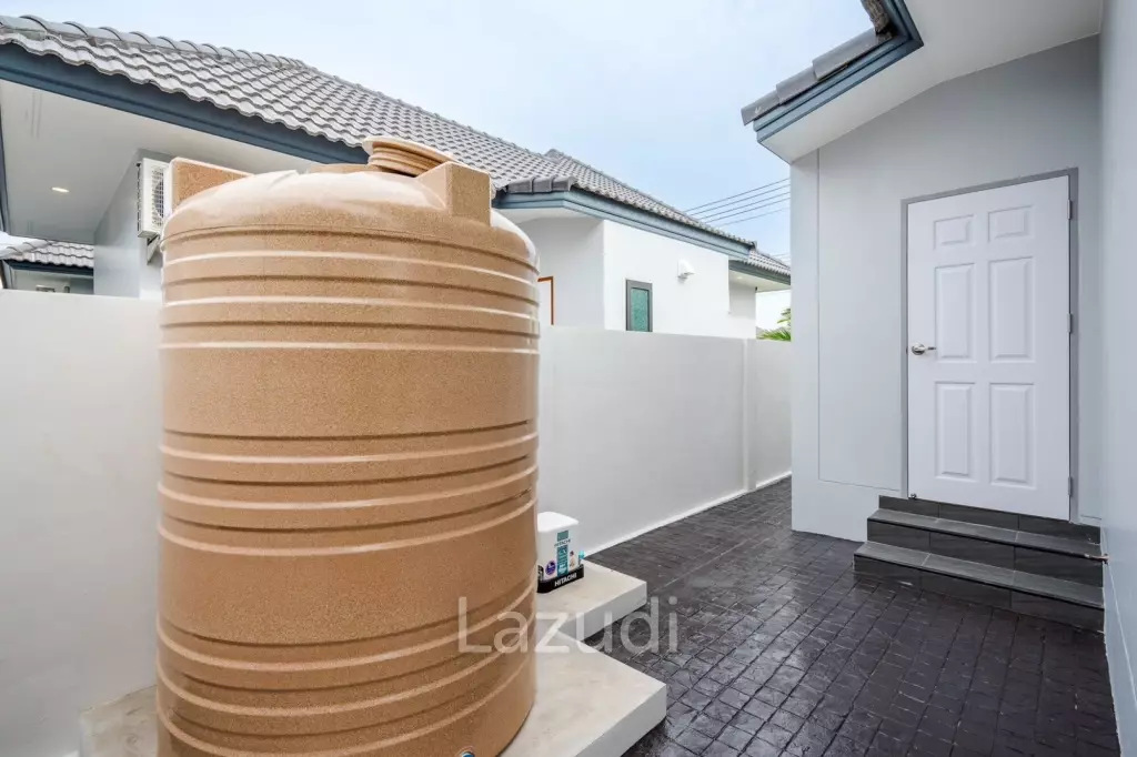 Modern 120 sqm 3-Bed Detached Home in Cha-Am with Courtyard Yard