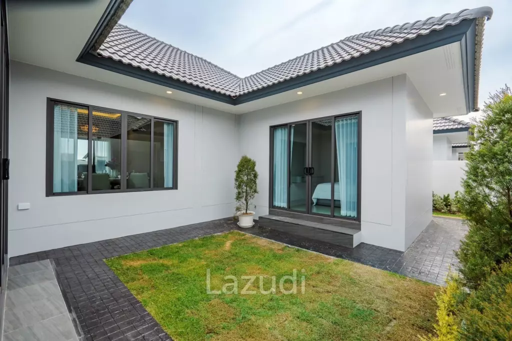 Modern 120 sqm 3-Bed Detached Home in Cha-Am with Courtyard Yard