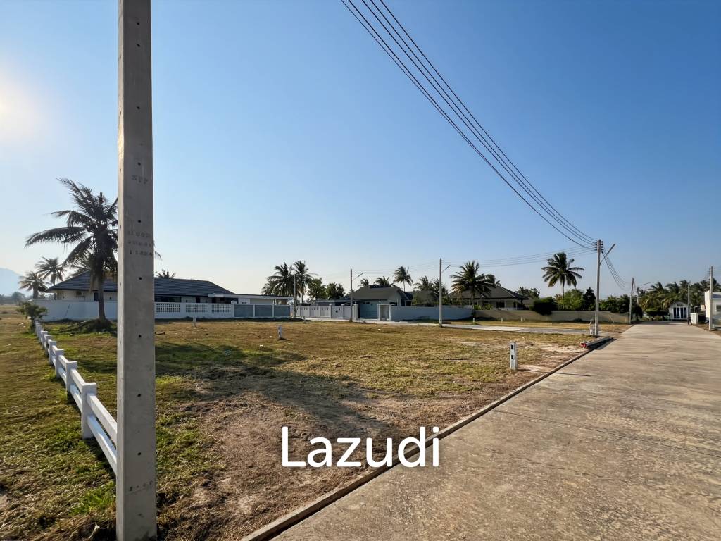 For Sale - 700 sqm Freehold Land Close to Palm Hill Golf Club