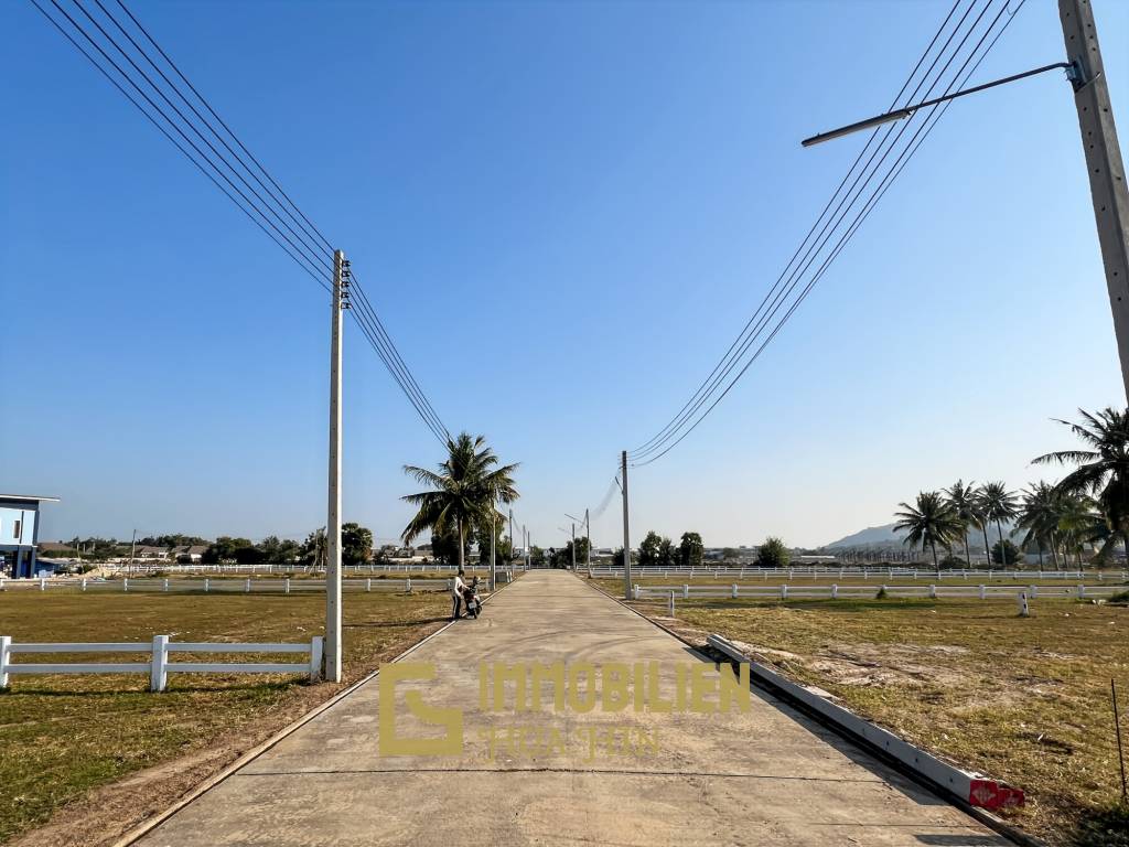 For Sale - 700 sqm Freehold Land Close to Palm Hill Golf Club