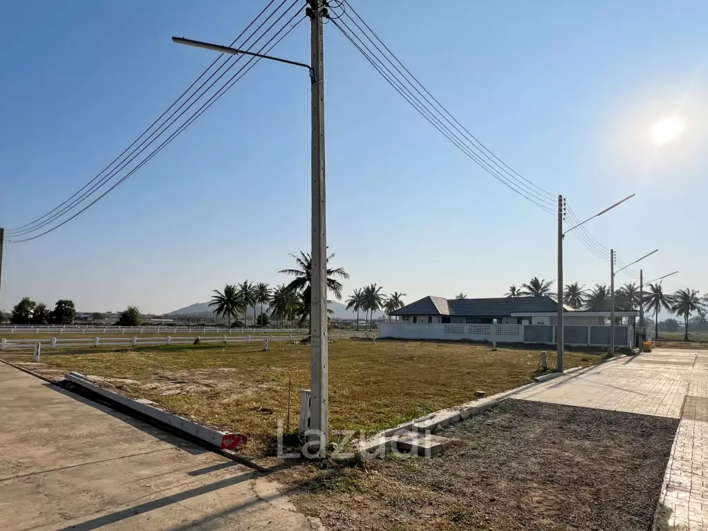For Sale - 700 sqm Freehold Land Close to Palm Hill Golf Club