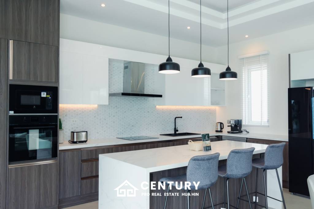 Modern pool villa in Thap Tai Hua Hin Eeden Luxe