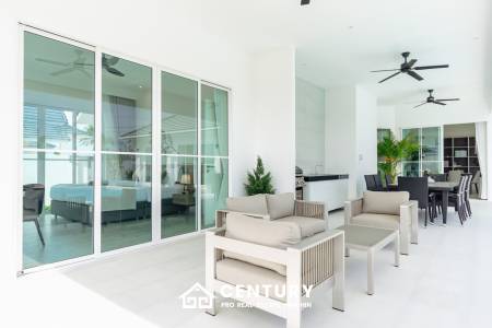 Modern pool villa in Thap Tai Hua Hin Eeden Luxe
