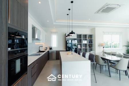 Modern pool villa in Thap Tai Hua Hin Eeden Luxe