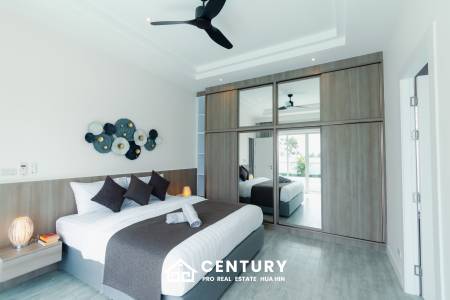 Modern pool villa in Thap Tai Hua Hin Eeden Luxe