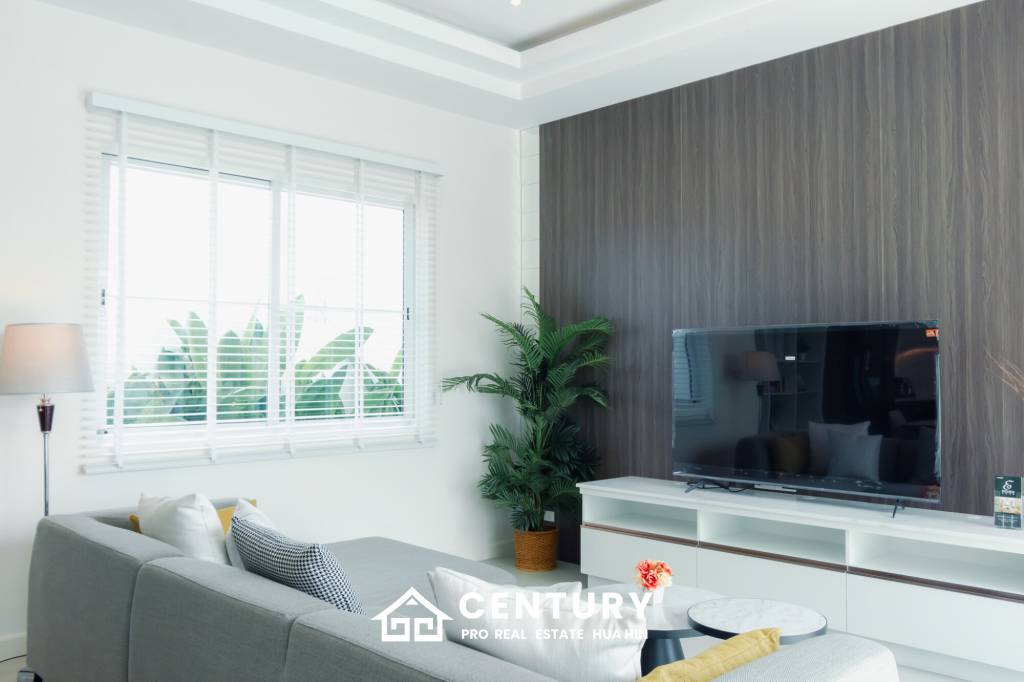 Modern pool villa in Thap Tai Hua Hin Eeden Luxe