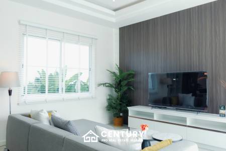 Modern pool villa in Thap Tai Hua Hin Eeden Luxe