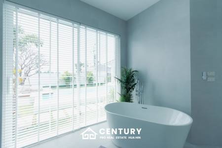 Modern pool villa in Thap Tai Hua Hin Eeden Luxe