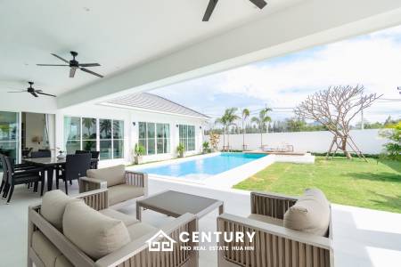 Modern pool villa in Thap Tai Hua Hin Eeden Luxe