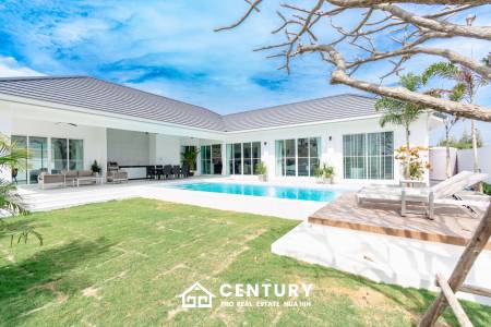 Modern pool villa in Thap Tai Hua Hin Eeden Luxe