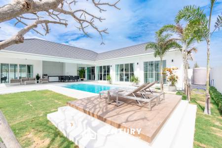 Modern pool villa in Thap Tai Hua Hin Eeden Luxe