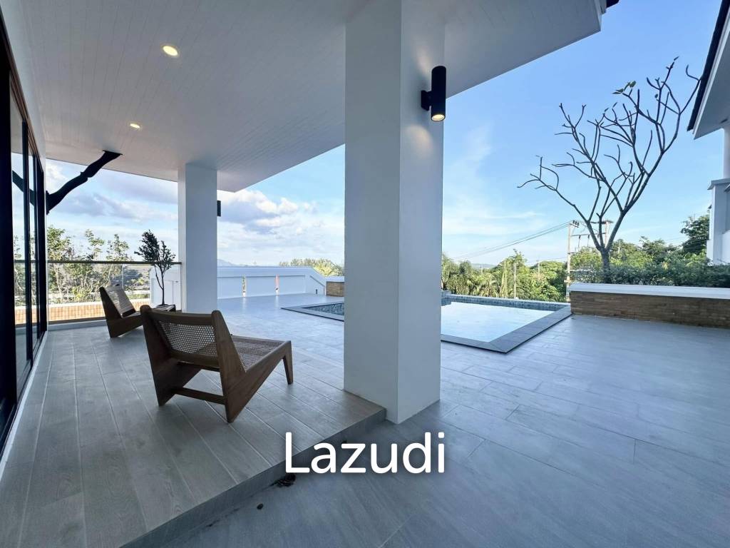 Spacious Seaview 4 Bedroom Pool Villa In Chalong