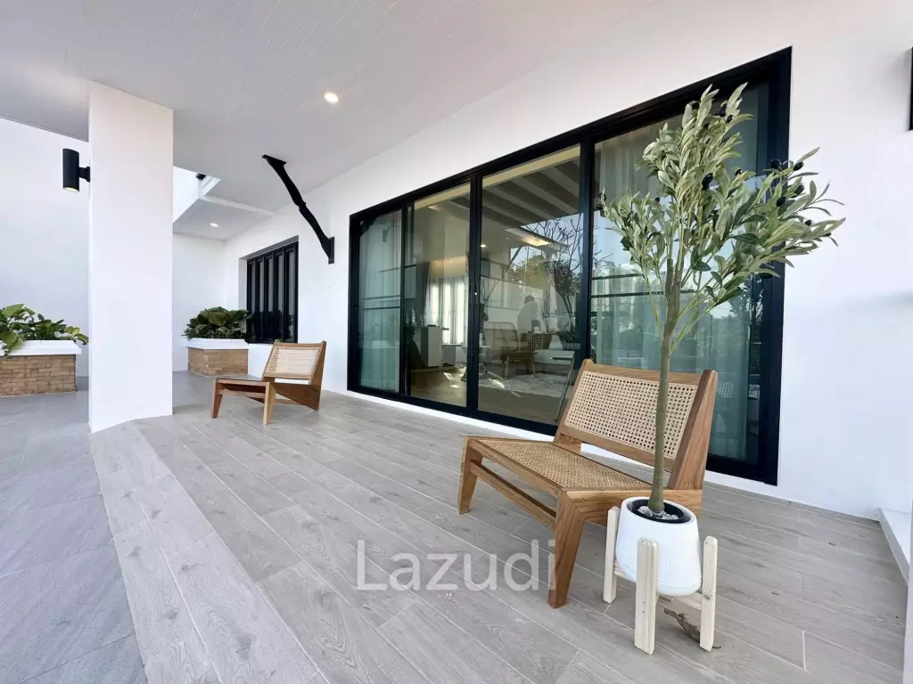 Spacious Seaview 4 Bedroom Pool Villa In Chalong