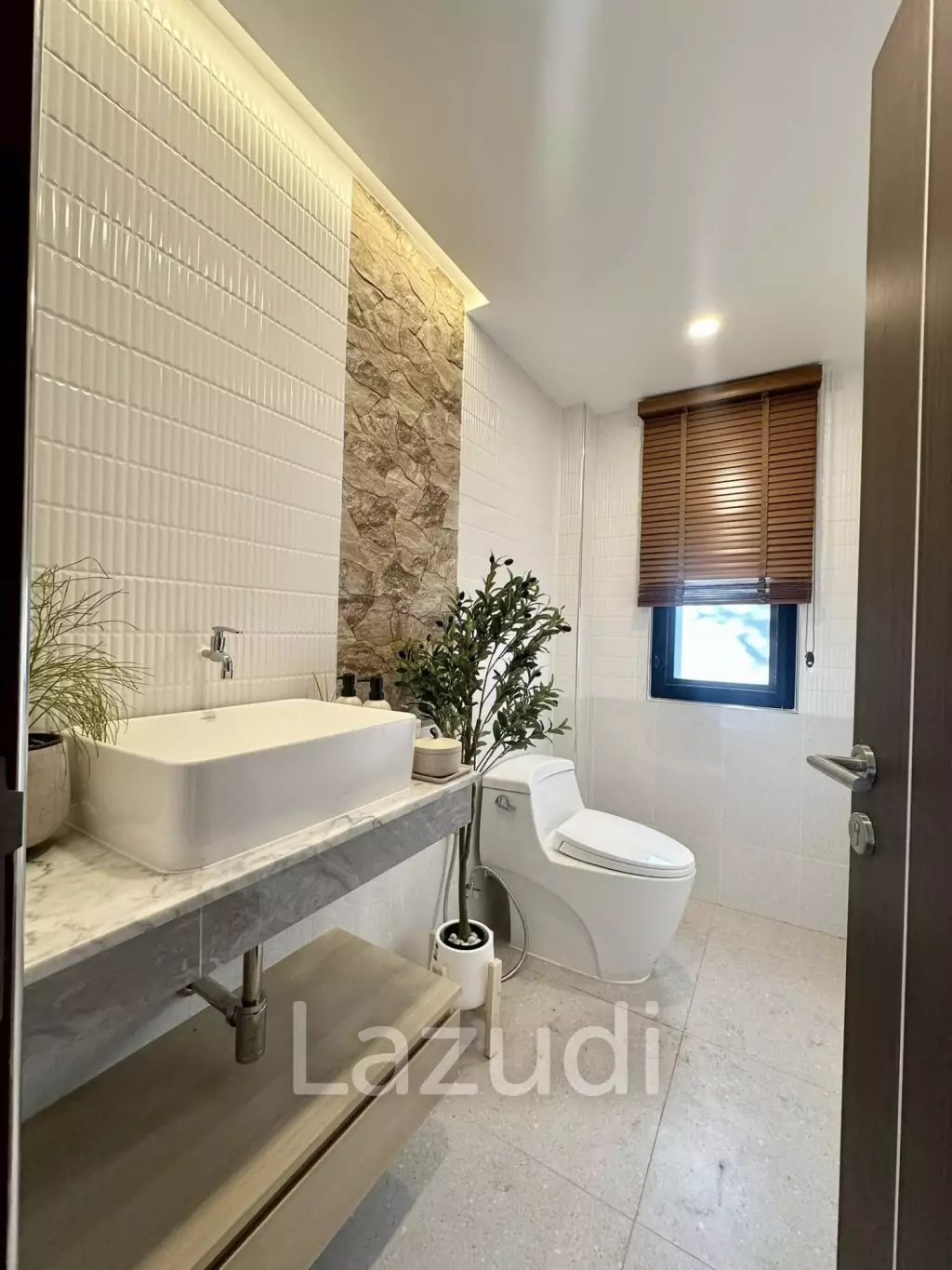 Spacious Seaview 4 Bedroom Pool Villa In Chalong