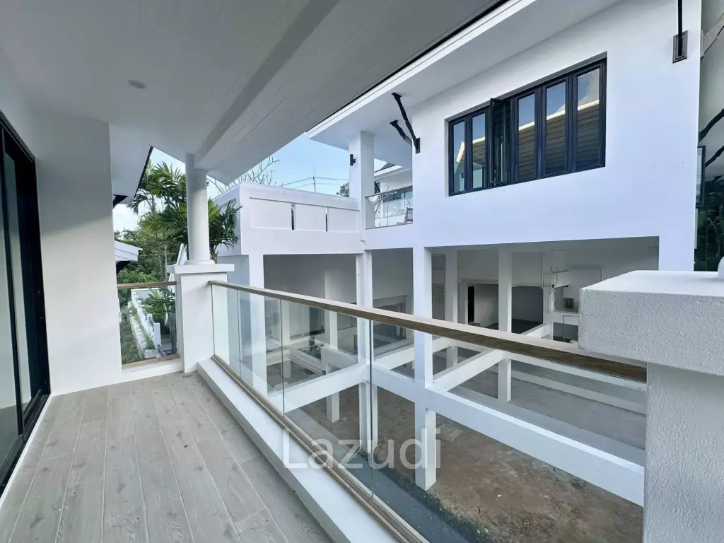 Spacious Seaview 4 Bedroom Pool Villa In Chalong