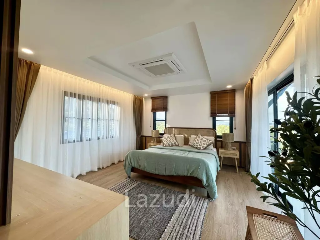 Spacious Seaview 4 Bedroom Pool Villa In Chalong
