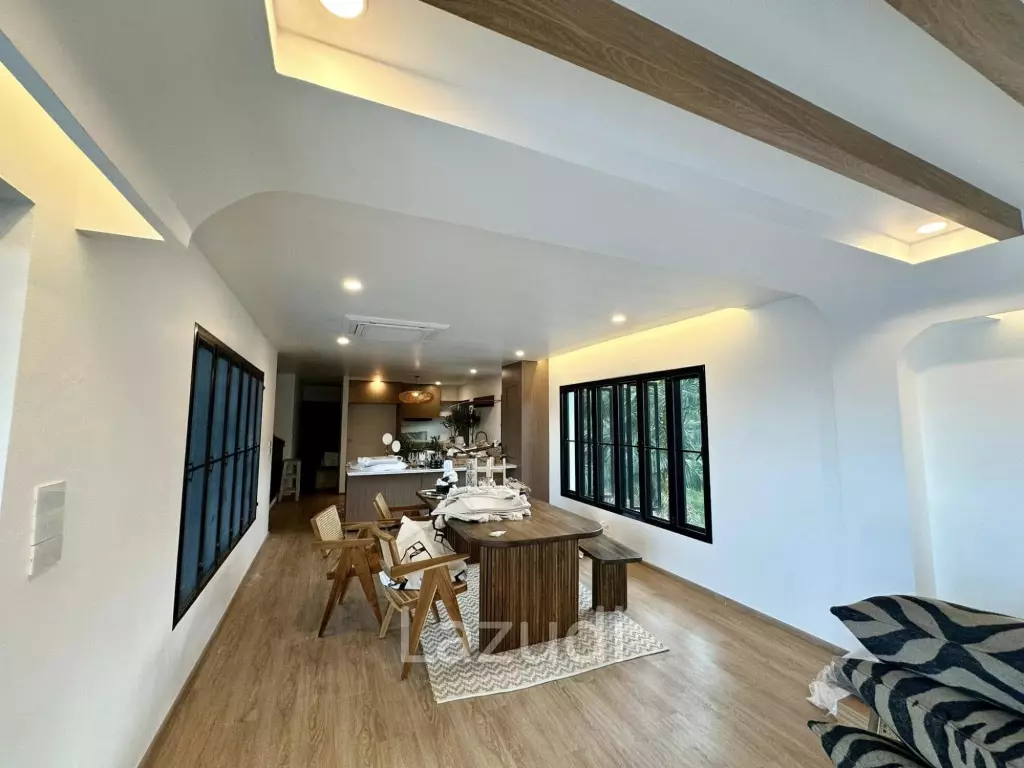 Spacious Seaview 4 Bedroom Pool Villa In Chalong