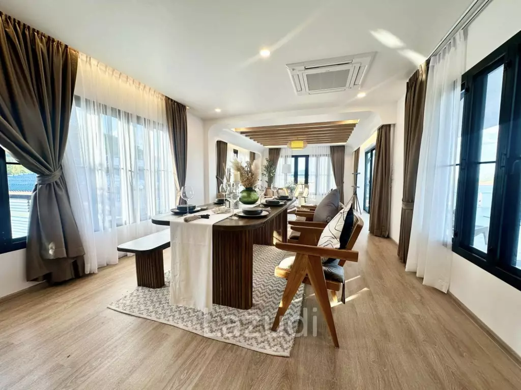 Spacious Seaview 4 Bedroom Pool Villa In Chalong